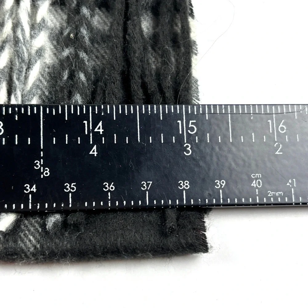V. Fraas Scarf Unisex OS Black Plaid‎ Cashmink Acrylic Fringe Germany 12x72in